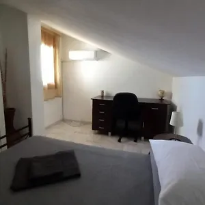 Appartamentino Mansardato , Pedara Italia