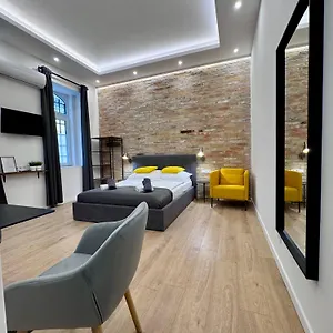 Raday Boutique , Budapest Ungheria